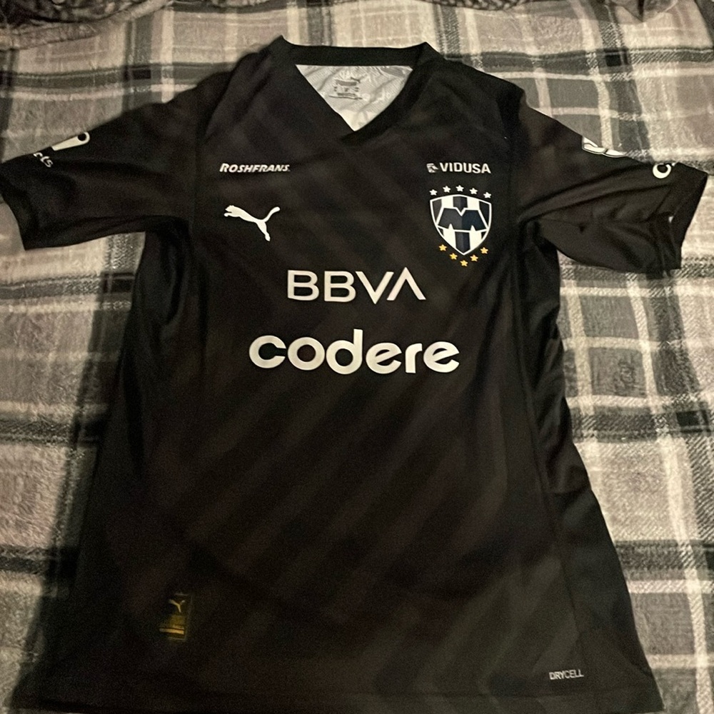 Black 23/24 Monterrey Goalkeeper jersey player version with league patch size M